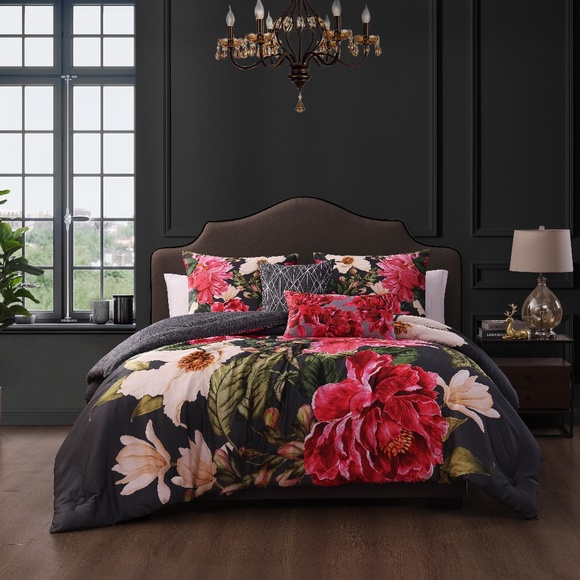 Bebejan Other - Bebejan Flower Garland King Comforter Set